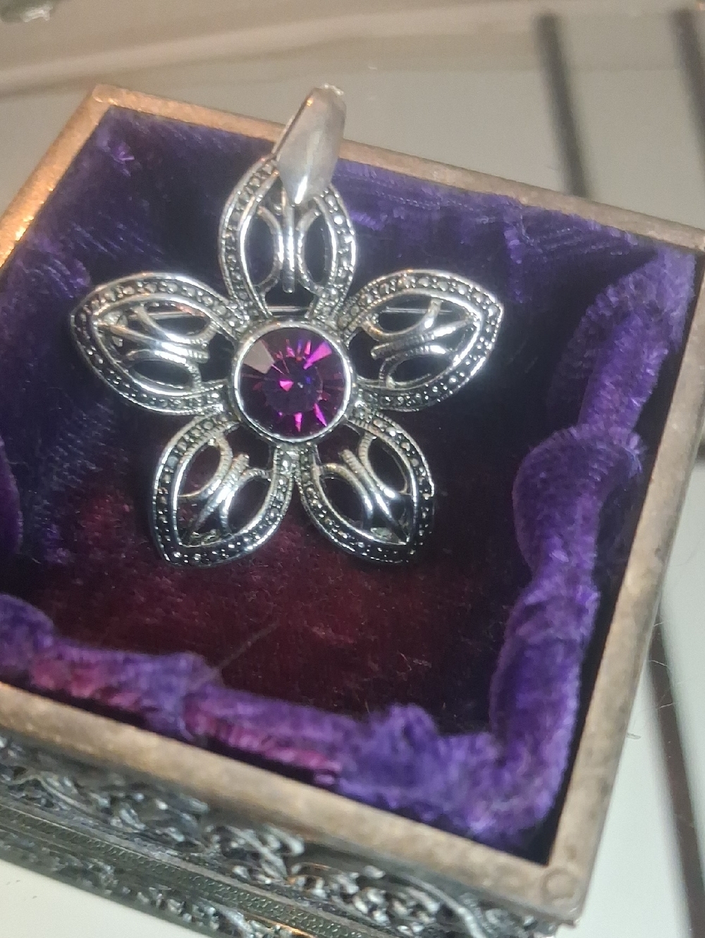 Vintage Silver Floral Pendant/Brooch with Purple Crystal Center